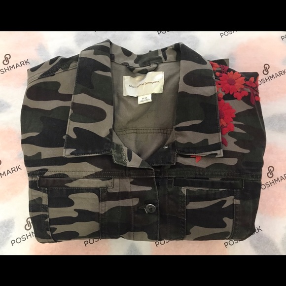 NWOT - Pilcro Embroidered Camo Jacket, XL - Picture 9 of 15